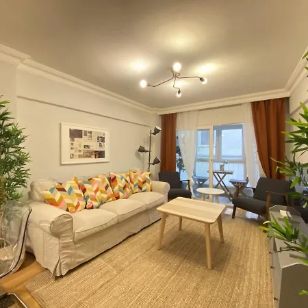 Charming And Central Flat With Balcony In Beyoglu Istanbul